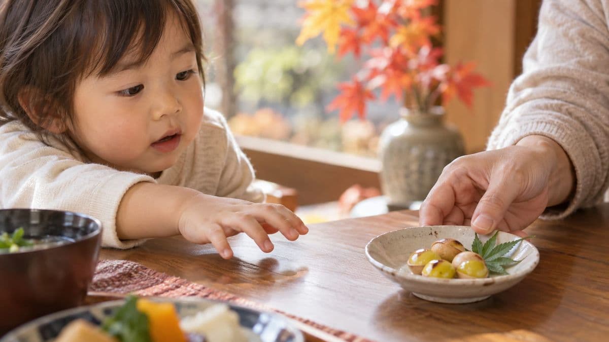 ギンナンの小皿を子どもの手の届かない場所へ移す大人